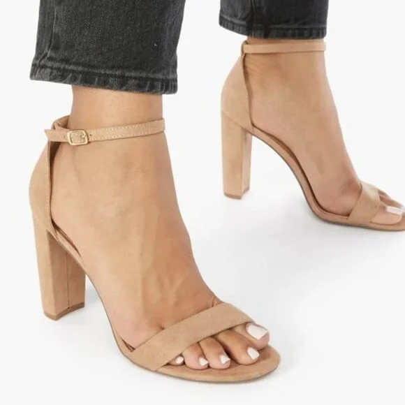 Lorelai Block Heeled Beige Sandal Size 12 - Picture 2 of 3